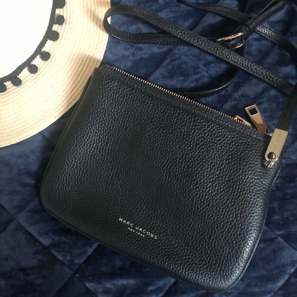NWOT Marc Jacobs Black Leather Crossbody Purse